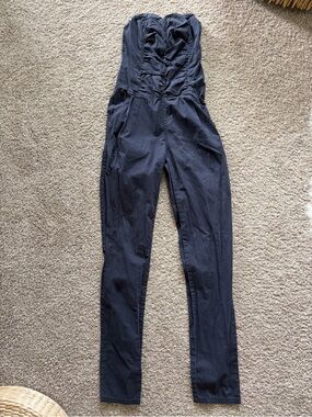 GUESS- Vintage Strapless Blue Jumpsuit - Sleek Tailored Fit